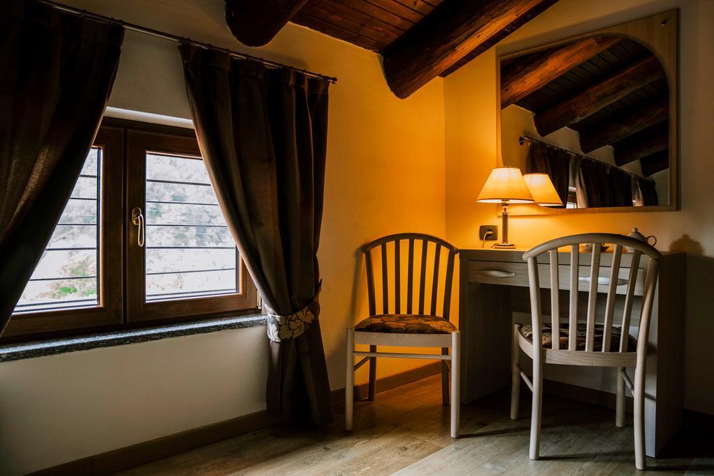 Agriturismo Cascina Del Vai Каїро-Монтенотте Екстер'єр фото