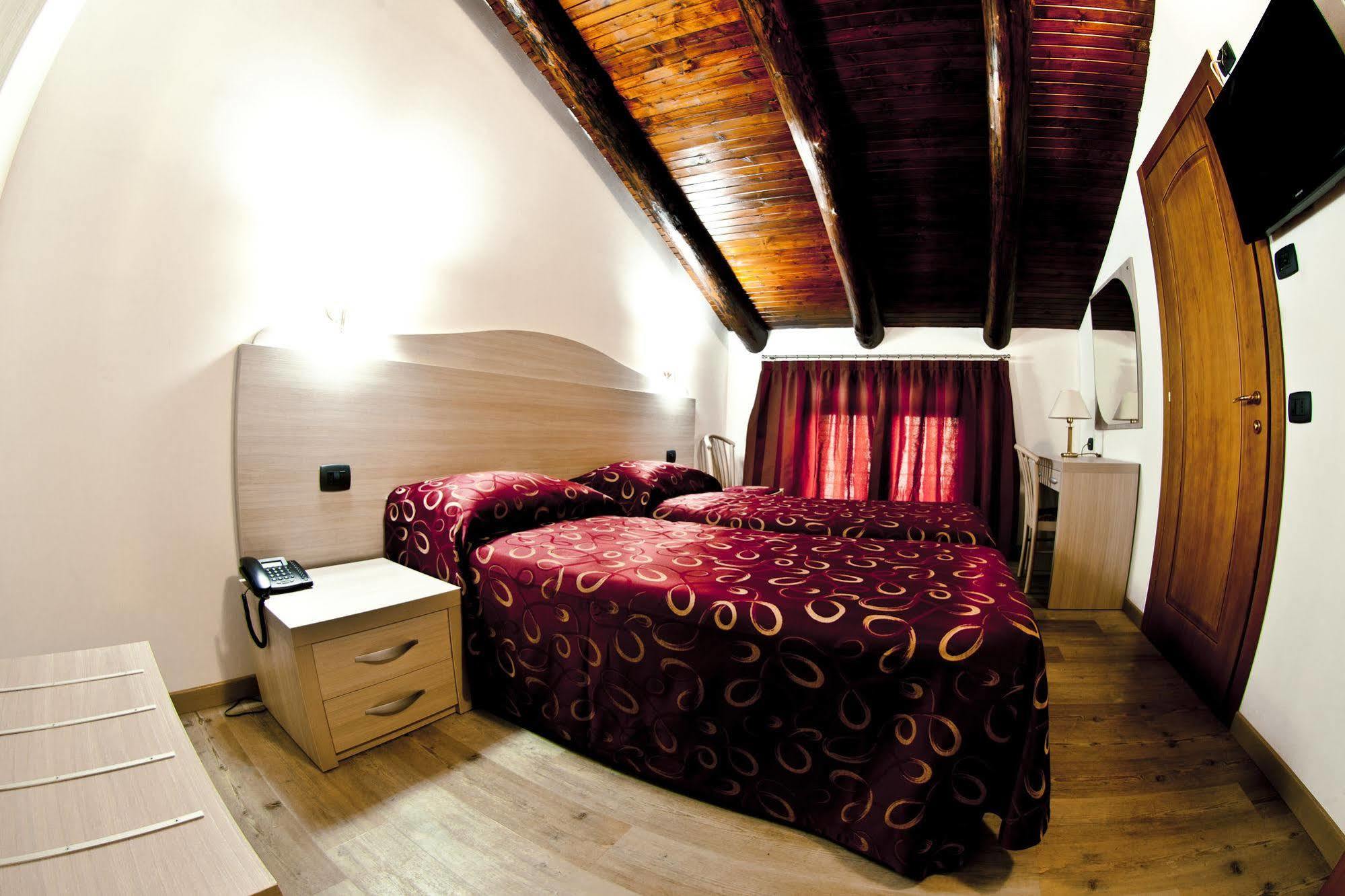 Agriturismo Cascina Del Vai Каїро-Монтенотте Екстер'єр фото