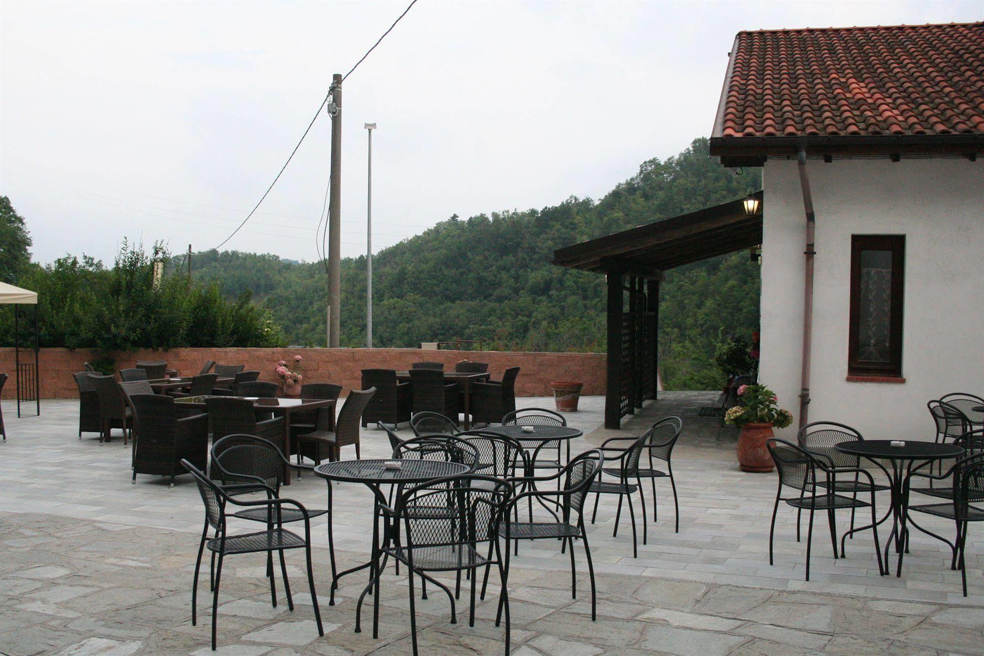 Agriturismo Cascina Del Vai Каїро-Монтенотте Екстер'єр фото